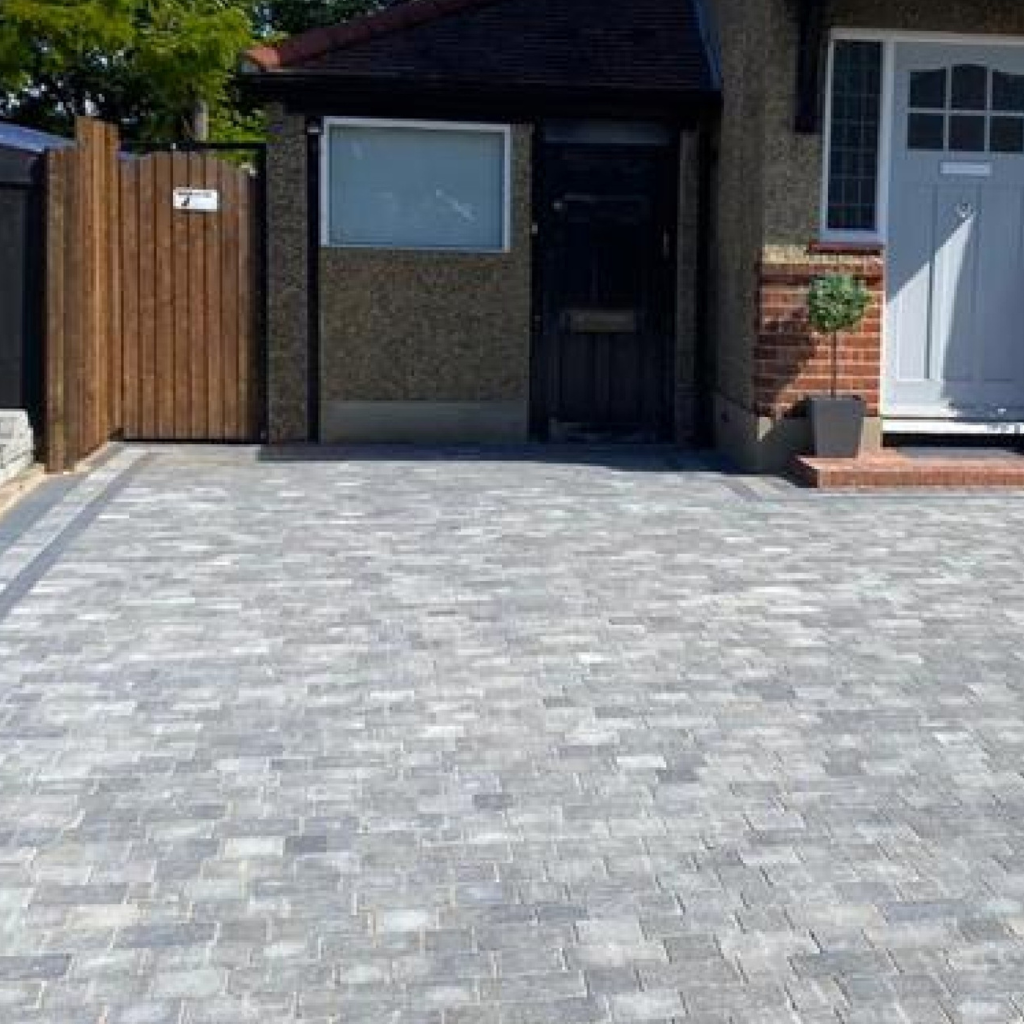 Driveway Stone Paving by Hollywell driveway company
