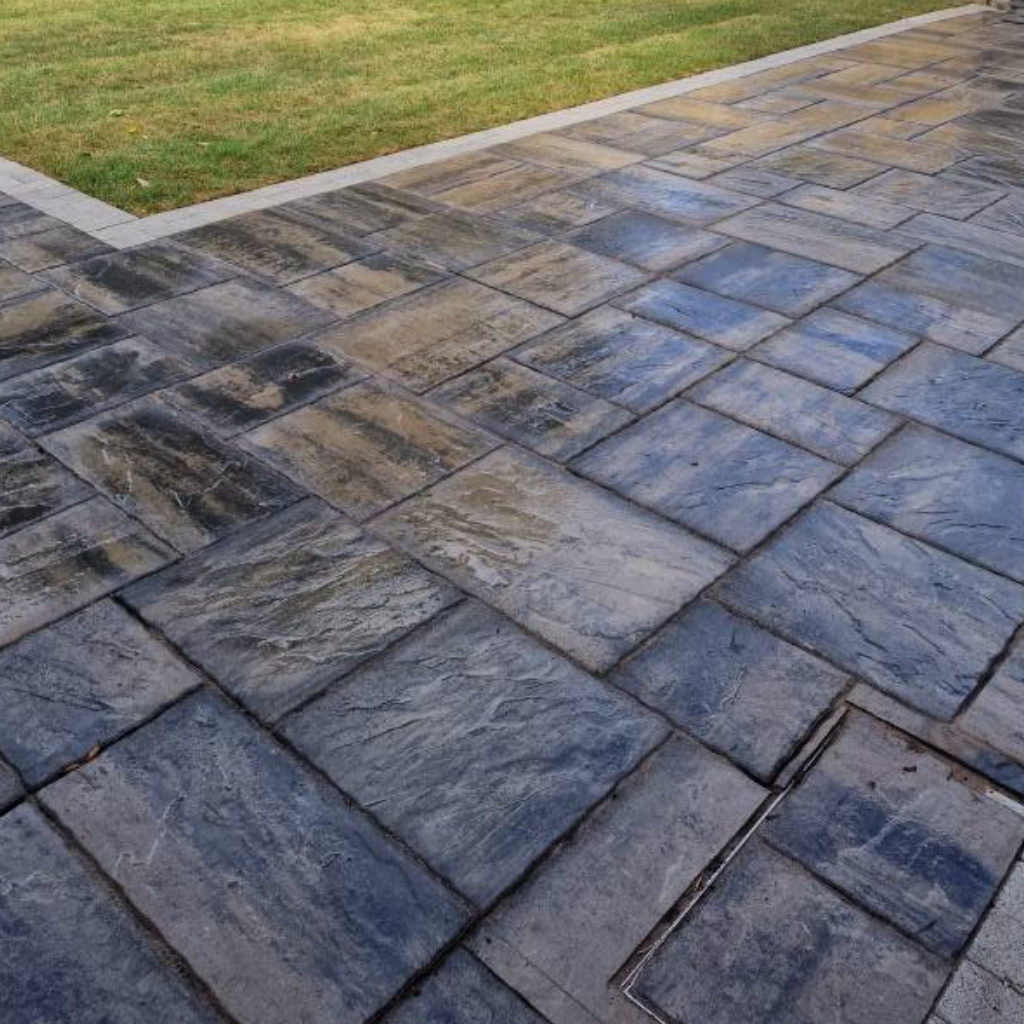 Professional Concrete Paving by Hollywell driveway company